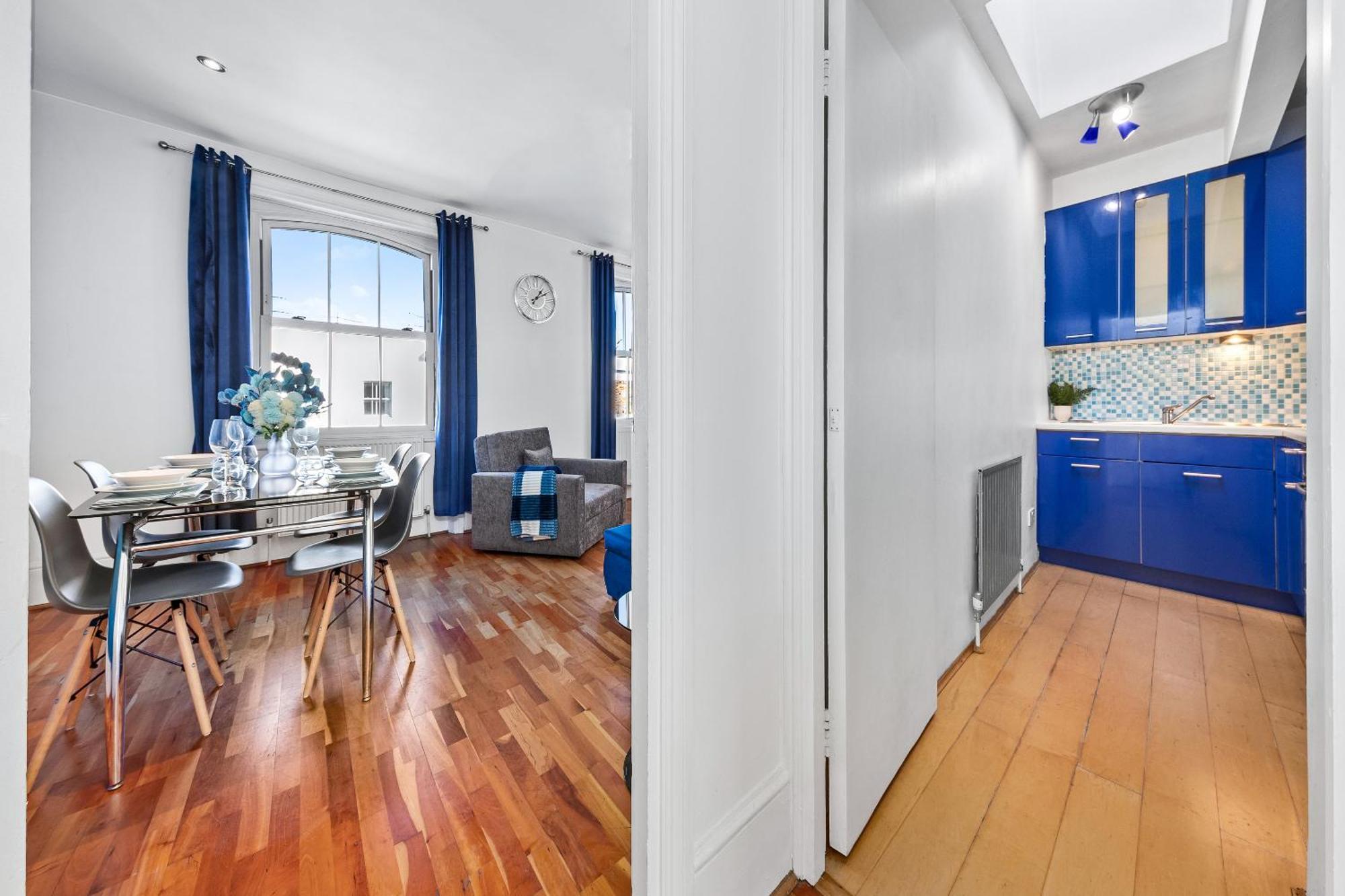 Balcony Blue Theme 1 Bedroom Central London Luxury Flat Near Hyde Park! Accommodates Up To 6! Double Sofa Bed And Next To Station! Zewnętrze zdjęcie