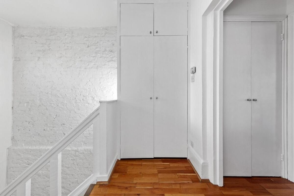 Balcony Blue Theme 1 Bedroom Central London Luxury Flat Near Hyde Park! Accommodates Up To 6! Double Sofa Bed And Next To Station! Zewnętrze zdjęcie