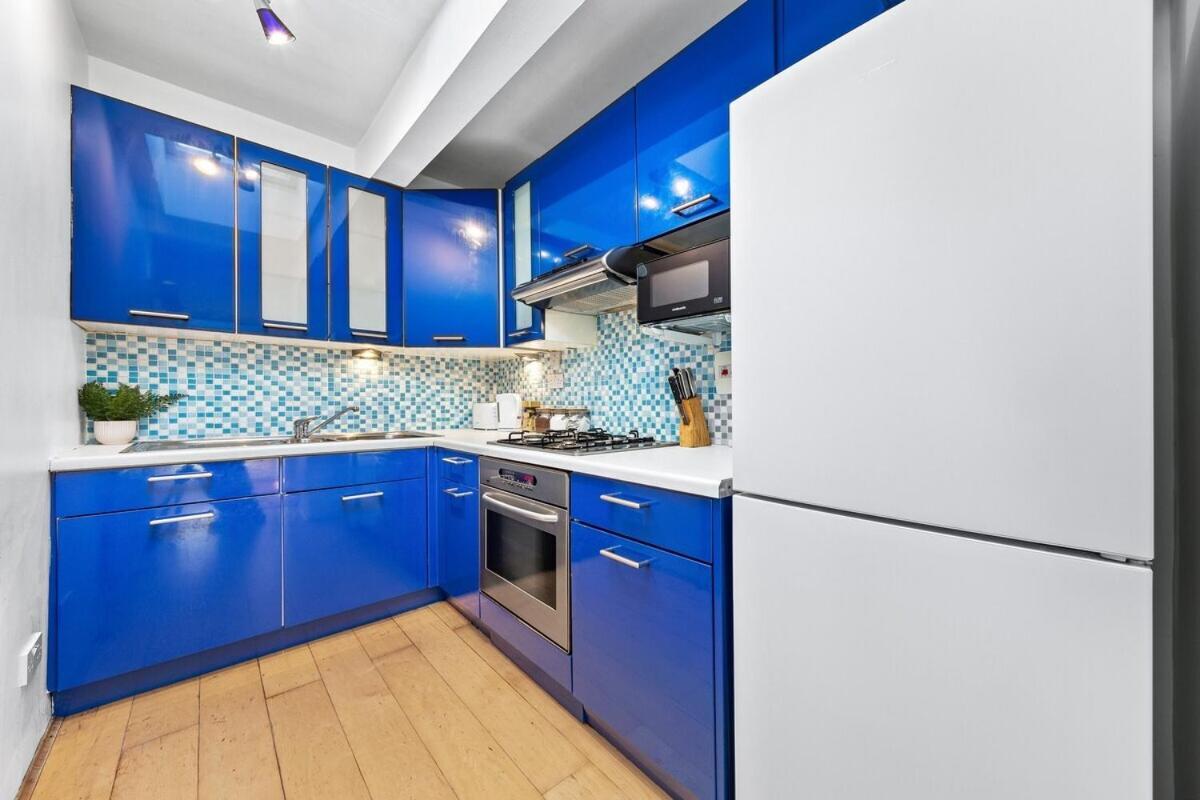 Balcony Blue Theme 1 Bedroom Central London Luxury Flat Near Hyde Park! Accommodates Up To 6! Double Sofa Bed And Next To Station! Zewnętrze zdjęcie