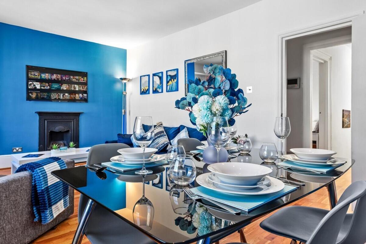 Balcony Blue Theme 1 Bedroom Central London Luxury Flat Near Hyde Park! Accommodates Up To 6! Double Sofa Bed And Next To Station! Zewnętrze zdjęcie