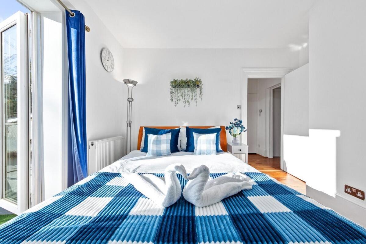 Balcony Blue Theme 1 Bedroom Central London Luxury Flat Near Hyde Park! Accommodates Up To 6! Double Sofa Bed And Next To Station! Zewnętrze zdjęcie