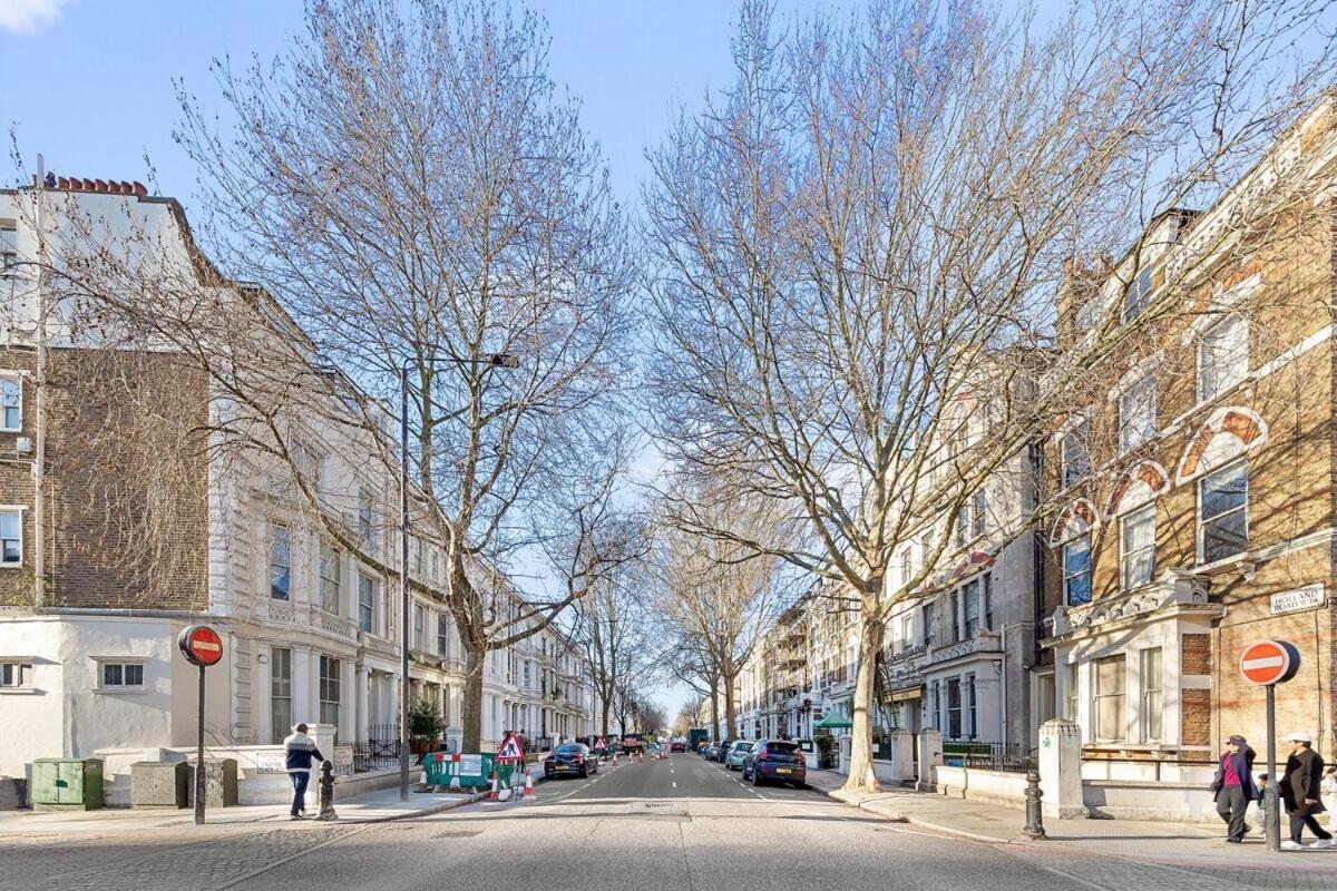 Balcony Blue Theme 1 Bedroom Central London Luxury Flat Near Hyde Park! Accommodates Up To 6! Double Sofa Bed And Next To Station! Zewnętrze zdjęcie